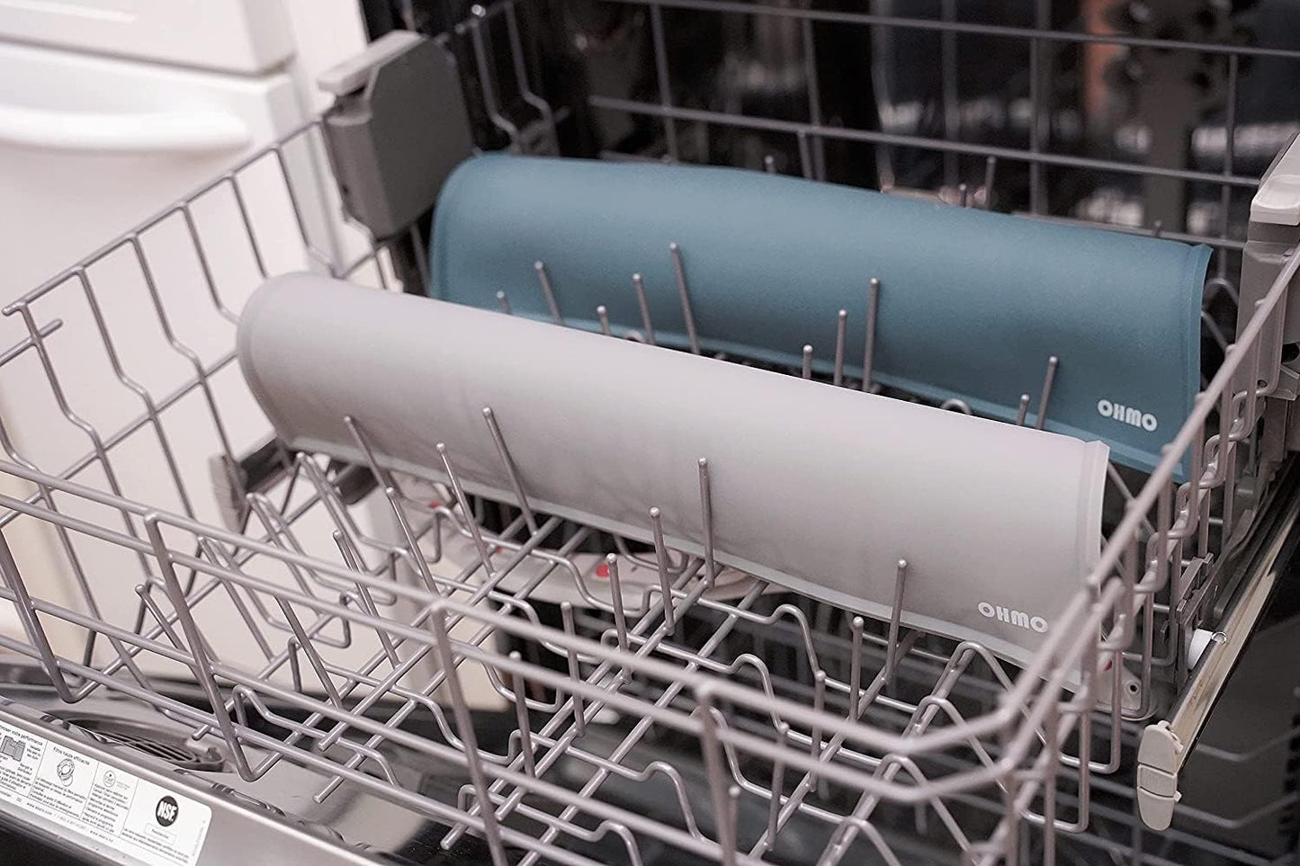 OHMO - Cat Food Mat, Silicone Pet Feeding Mat for Floor Non-Skid Waterproof Dog Water Bowl Tray, Easy to Clean Pet Placemat