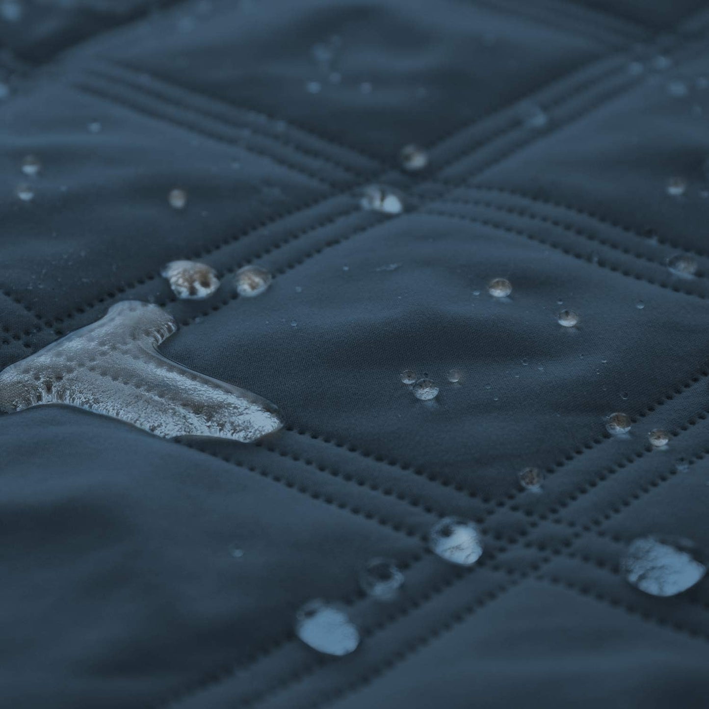 Ameritex Waterproof Dog Bed Cover Pet Blanket with Anti-Slip Back for Furniture Bed Couch Sofa